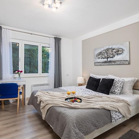 Apartment City Flower Rijeka Luaran gambar