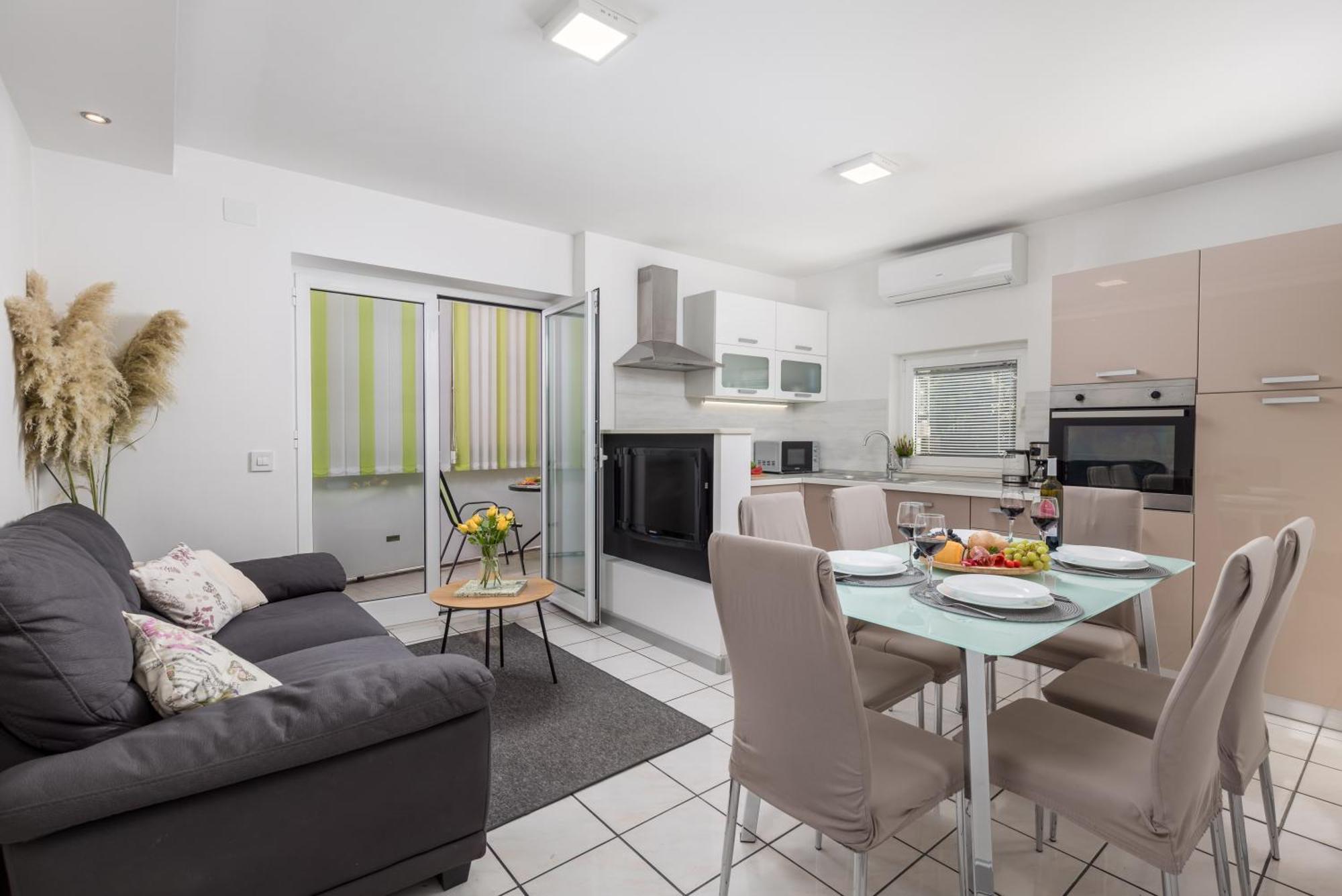 Apartment City Flower Rijeka Luaran gambar