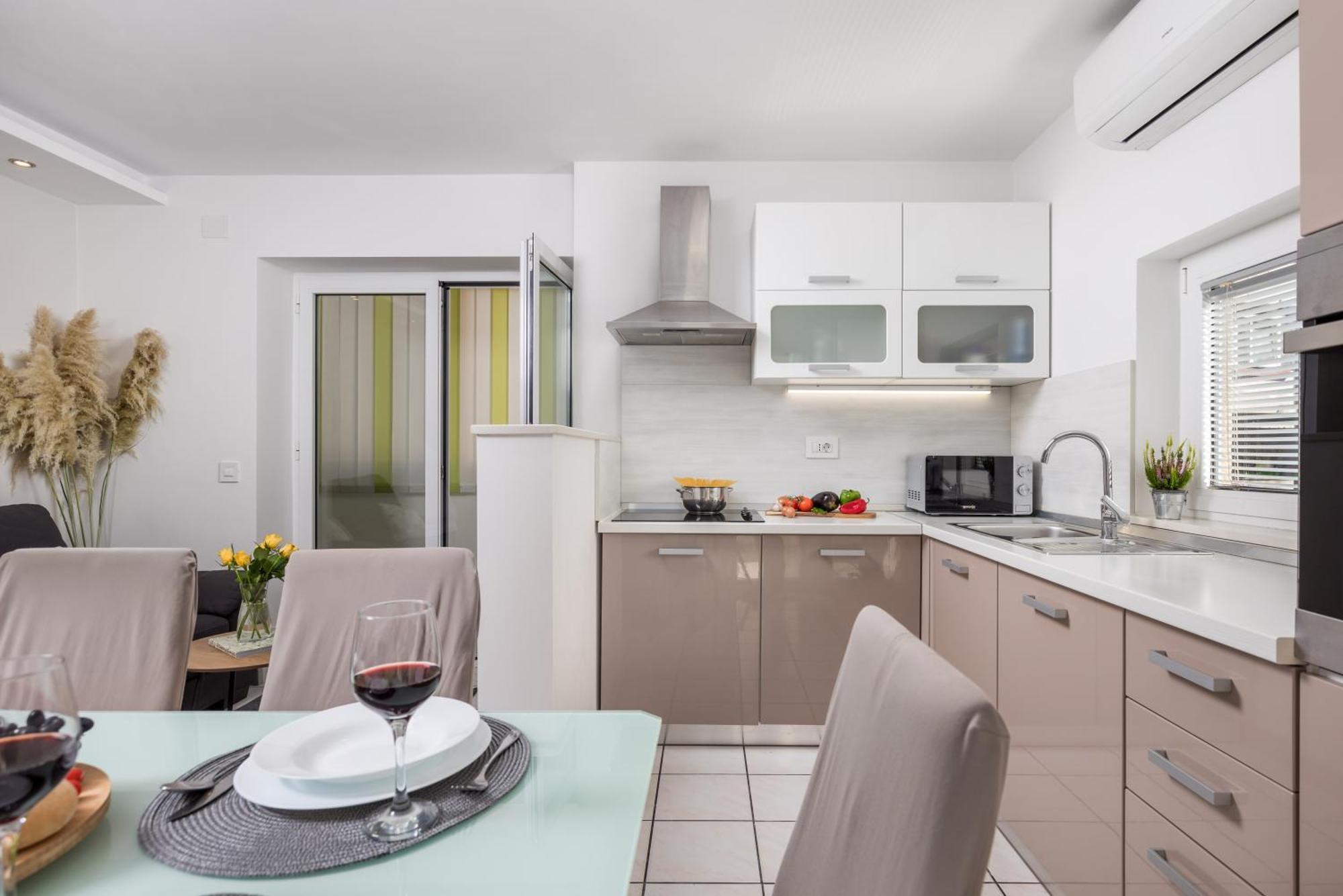 Apartment City Flower Rijeka Luaran gambar