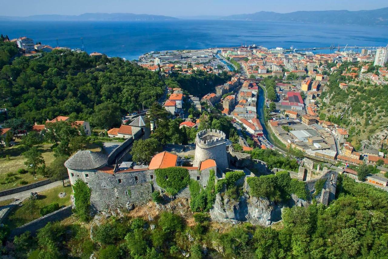Apartment City Flower Rijeka Luaran gambar